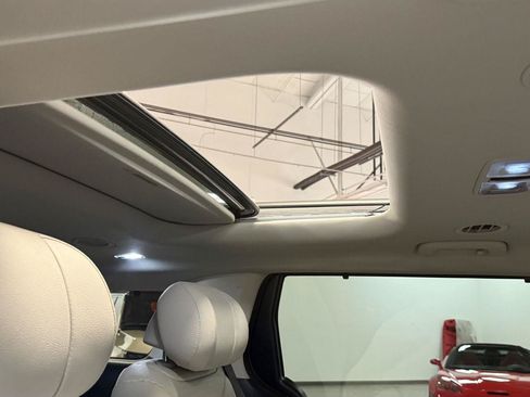 Used 2026 Kia Carnival SX Prestige FWD image 23