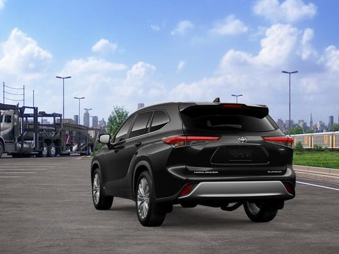 New 2026 Toyota Highlander Platinum image 7