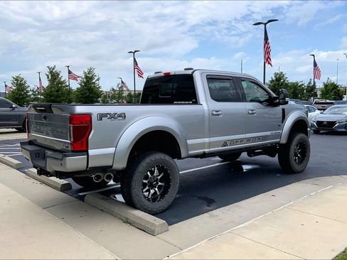 Used 2022 Ford F250 Lariat w/ Black Appearance Package AWD/4WD image 6