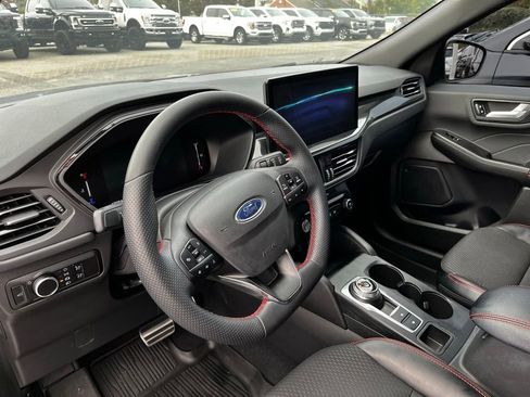 Used 2023 Ford Escape ST-Line w/ Tech Pack #1 image 13