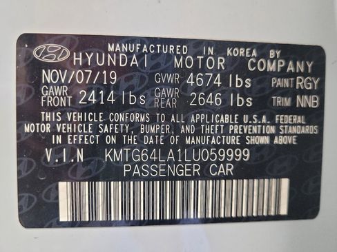 Used 2020 Genesis G70 2.0T RWD image 33