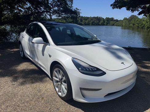 Used 2020 Tesla Model 3 Long Range AWD/4WD image 2