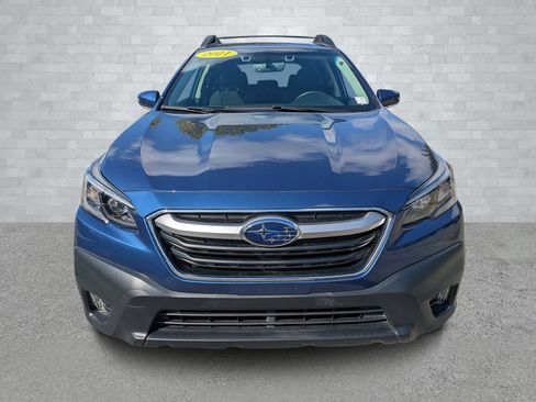 Certified 2021 Subaru Outback Premium image 3