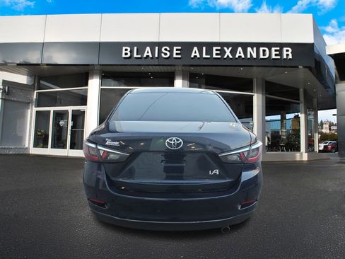 Used 2018 Toyota Yaris iA image 6