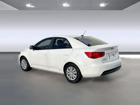 Used 2011 Kia Forte EX FWD image 3