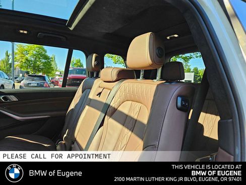 Used 2024 BMW X7 xDrive40i w/ M Sport Package AWD/4WD image 21