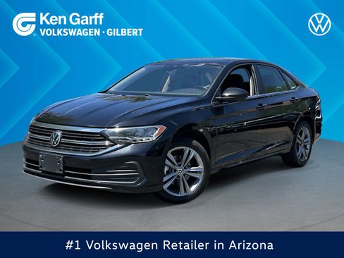 Used 2024 Volkswagen Jetta SE FWD image 1