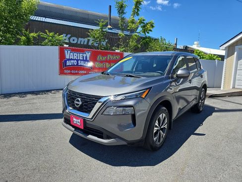 Used 2023 Nissan Rogue SV AWD/4WD image 12