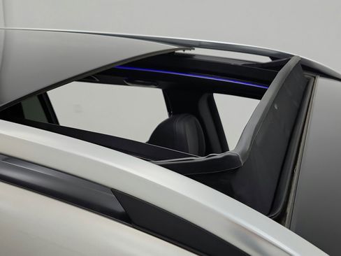 Used 2024 Mercedes-Benz Maybach GLS 600 4MATIC image 23