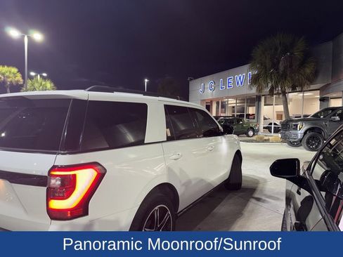 Used 2021 Ford Expedition Limited image 4