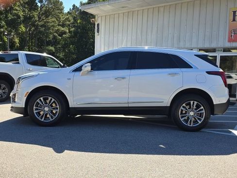 Used 2021 Cadillac XT5 Premium Luxury image 2