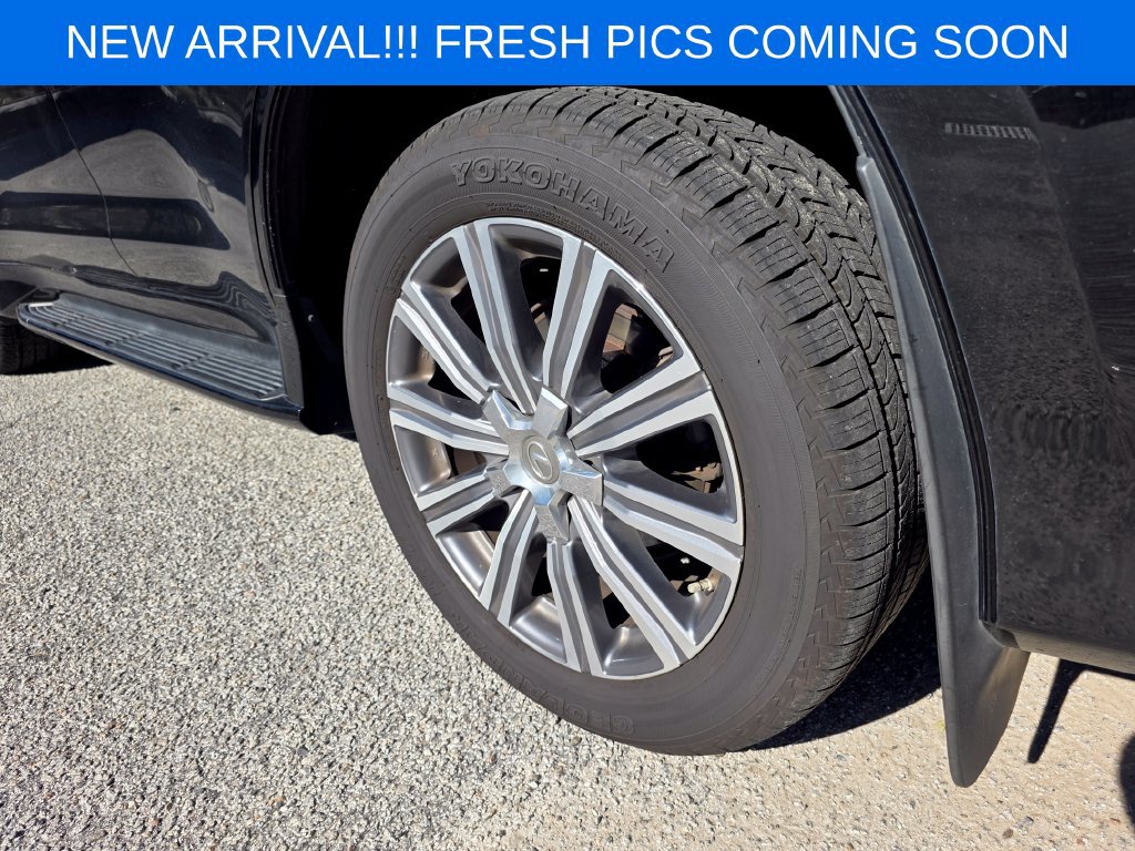 Used 2017 Lexus LX 570 4WD w/ Luxury Package image 6