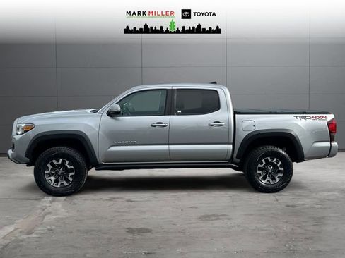 Certified 2019 Toyota Tacoma TRD Off-Road w/ TRD Premium Off Road Package image 2