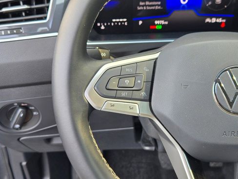 Used 2024 Volkswagen Tiguan S image 29