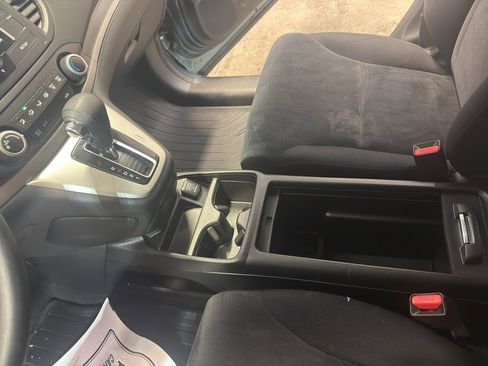 Used 2013 Honda CR-V LX image 19