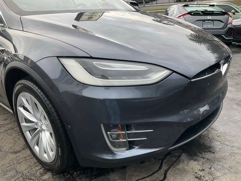 Used 2017 Tesla Model X 75D image 71