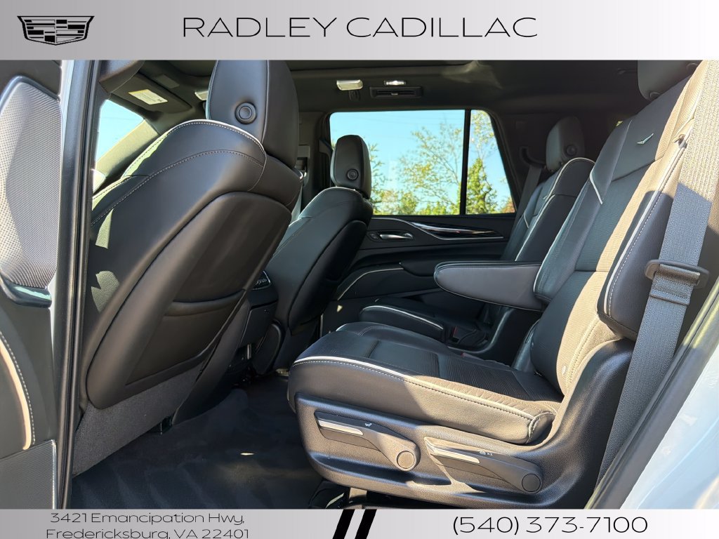 Used 2022 Cadillac Escalade Sport w/ Touring Package AWD/4WD image 9