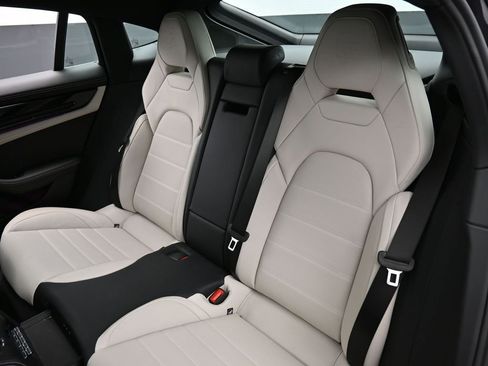 Certified 2025 Porsche Panamera 4 AWD/4WD image 23