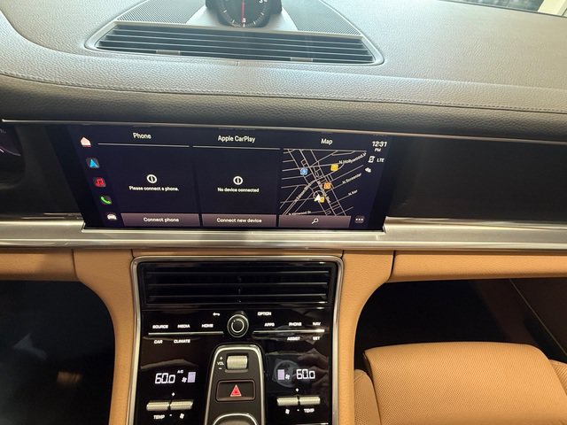 Used 2023 Porsche Panamera image 20