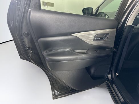 Used 2015 Nissan Murano SL image 25