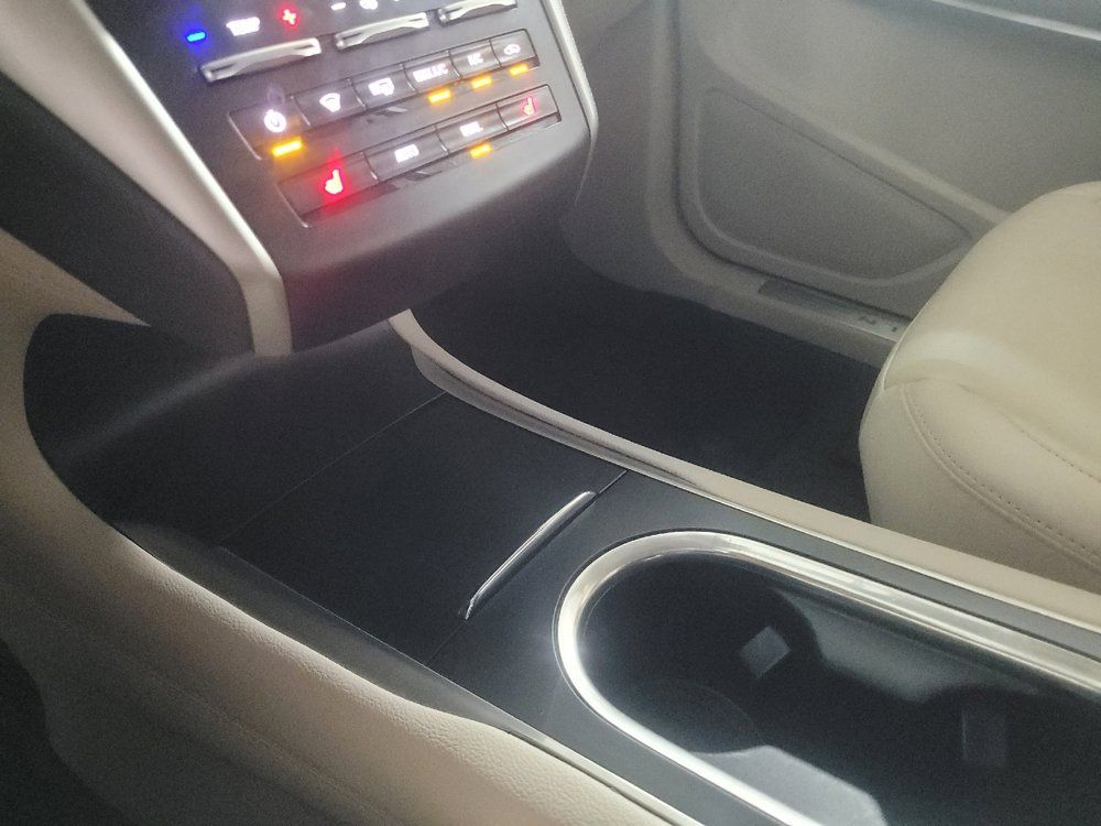 Used 2019 Lincoln MKC Premiere FWD image 26