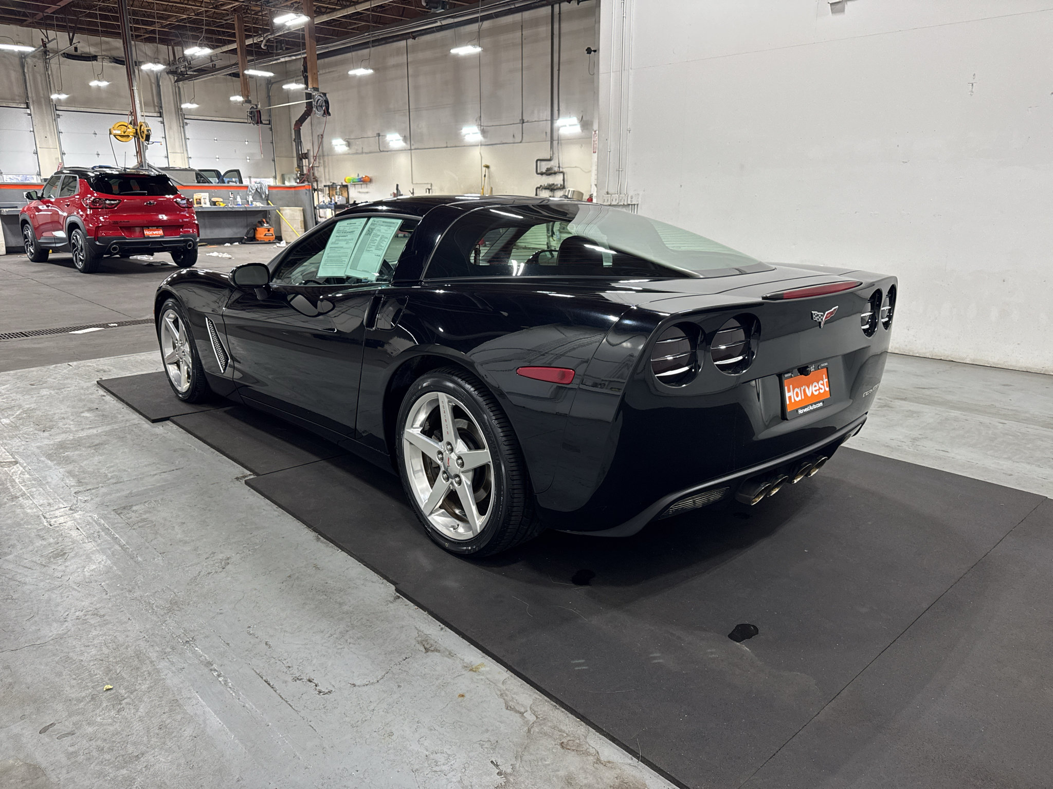 Used 2005 Chevrolet Corvette Coupe w/ Preferred Equipment Group RWD image 7