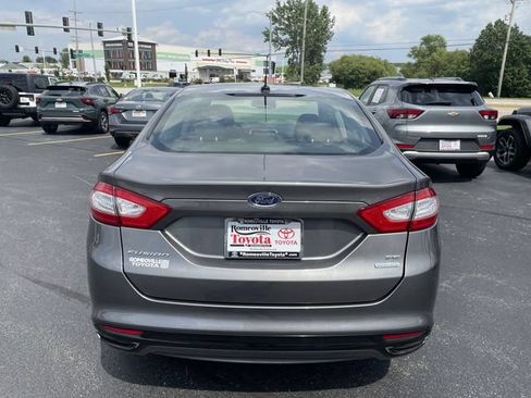 Used 2014 Ford Fusion SE w/ Equipment Group 202A FWD image 32