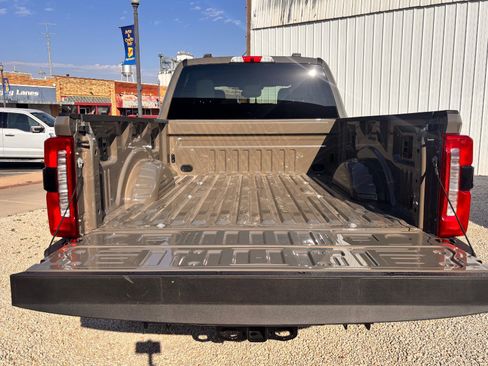 New 2026 Ford F250 XLT w/ XLT Premium Package AWD/4WD image 13