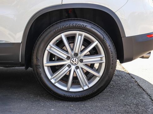 Used 2012 Volkswagen Tiguan S FWD image 11