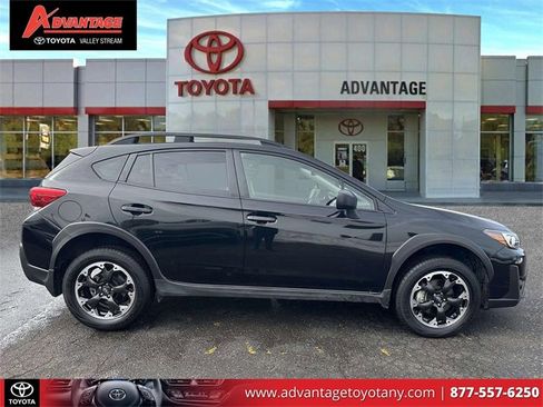 Used 2023 Subaru Crosstrek 2.0i image 5