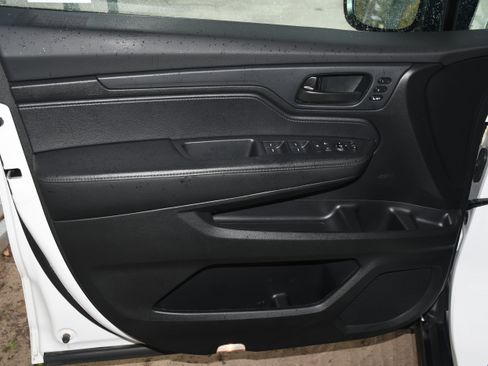 Certified 2024 Honda Odyssey EX-L image 10