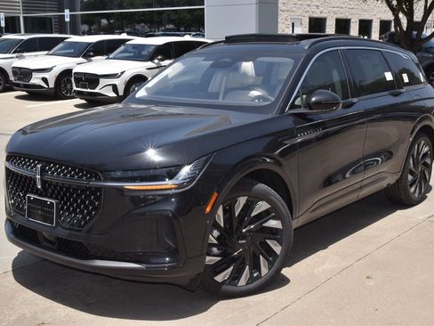 New 2026 Lincoln Nautilus Black Label w/ Jet Appearance Package AWD/4WD image 12
