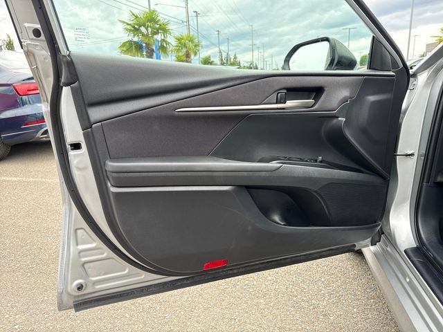 Used 2025 Toyota Camry LE FWD image 16