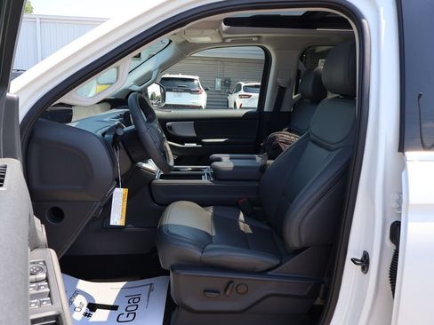 New 2026 Ford Expedition Active AWD/4WD image 17