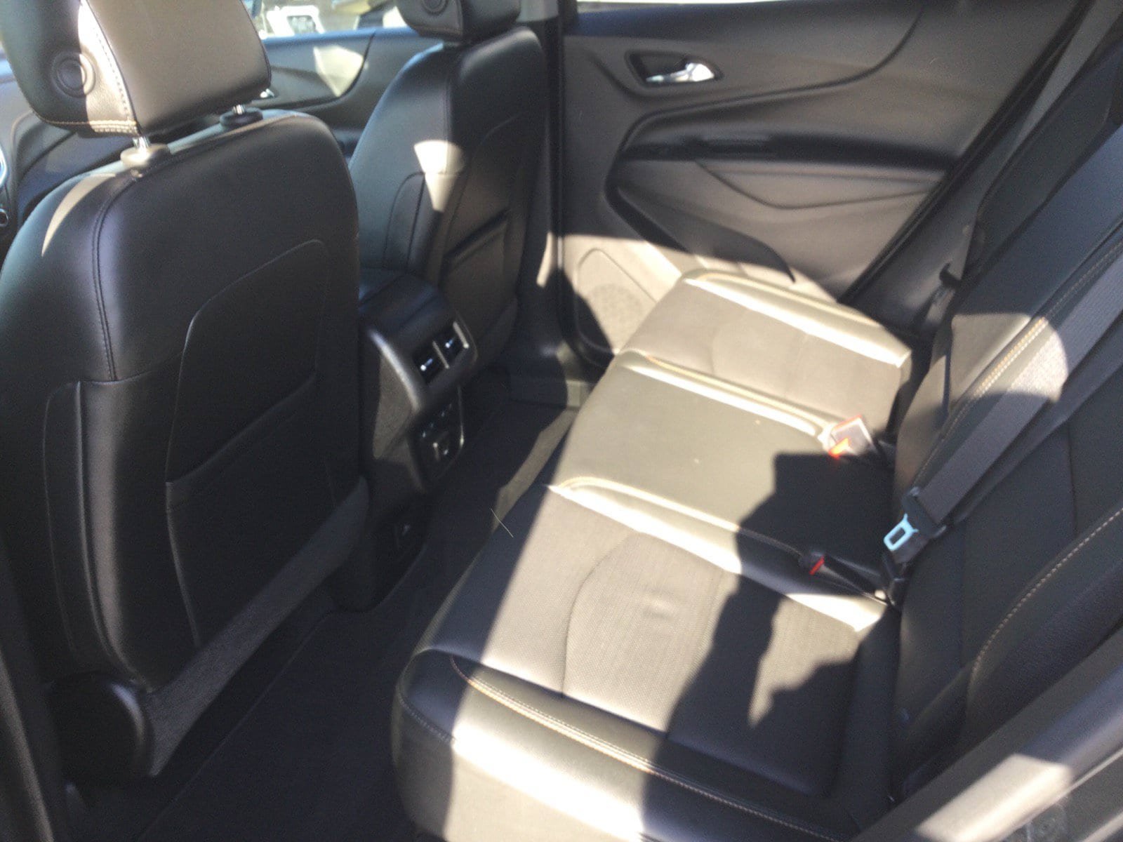 Used 2019 Chevrolet Equinox Premier FWD image 13