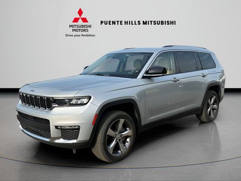 Used 2021 Jeep Grand Cherokee L Limited w/ Trailer Tow Package AWD/4WD image 1