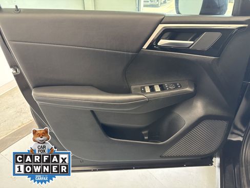 Used 2024 Mitsubishi Outlander SE image 9