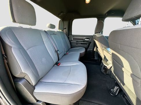 Used 2024 RAM 2500 Big Horn AWD/4WD image 26