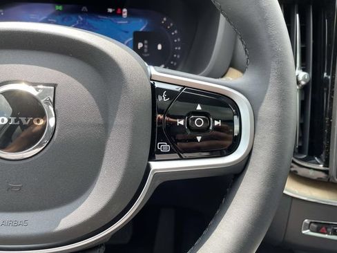 Used 2026 Volvo XC60 B5 Plus w/ Protection Package Premier AWD/4WD image 81