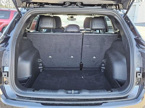 Used 2025 Jeep Compass Latitude image 13