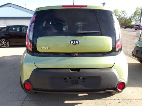 Used 2015 Kia Soul FWD image 4