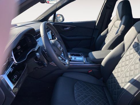 Used 2022 Audi SQ7 Prestige w/ Prestige Package image 7