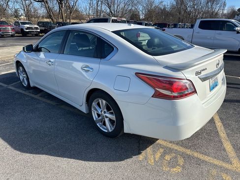 Used 2013 Nissan Altima 2.5 SL w/ Technology Pkg image 7