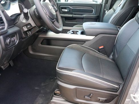 New 2026 RAM 3500 Laramie AWD/4WD image 4