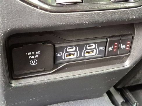Certified 2023 Jeep Grand Cherokee Limited AWD/4WD image 11