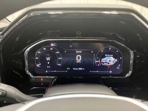 New 2026 GMC Sierra 1500 SLT w/ SLT Premium Package image 8