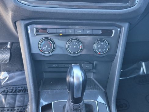Used 2020 Volkswagen Tiguan S FWD image 25