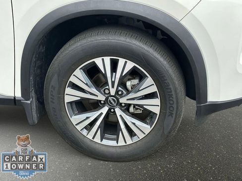 Used 2023 Nissan Rogue SV AWD/4WD image 9