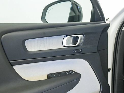 Certified 2026 Volvo XC40 B5 Plus w/ Protection Package Premier AWD/4WD image 24