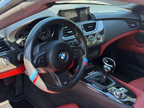 Used 2016 BMW Z4 sDrive28i RWD image 4